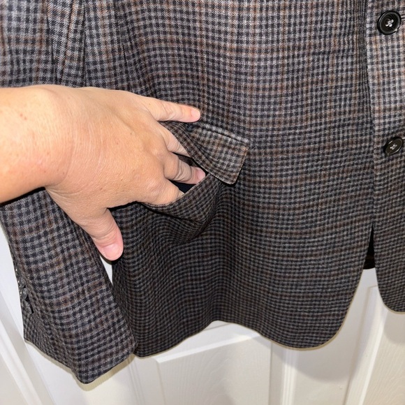 Ermenegildo Zegna 100% Wool Plaid Print Blazer for MEN​​ - Picture 7 of 15